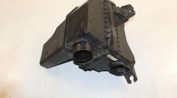 Mitsubishi Colt Air filter box MN130286