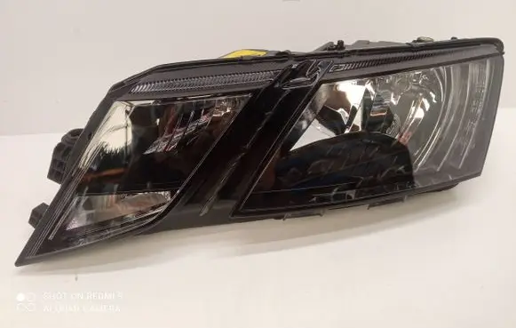 Skoda Octavia Mk3 (5E) Headlight/headlamp 5E1941015C E15A6368 030110420100