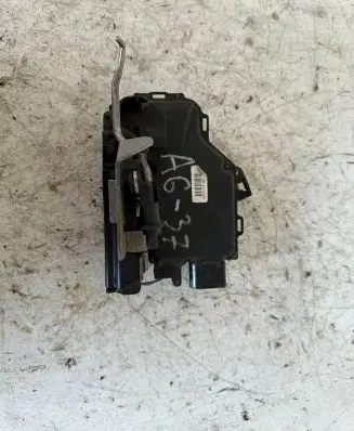Audi A6 S6 C5 4B Front door lock 4B1837016G PA66308