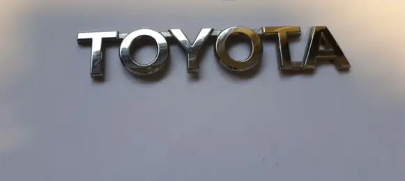 Toyota Yaris Manufacturers badge/model letters 754460D030