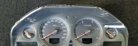 Volvo V70 Speedometer (instrument cluster) 0205493 69294580T 9499671