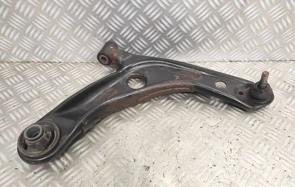 Toyota Yaris Front lower control arm/wishbone