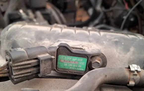 Peugeot 207 Air pressure sensor 0261230043 9639381480