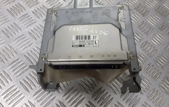 Toyota Yaris Engine control unit/module 89661-52200