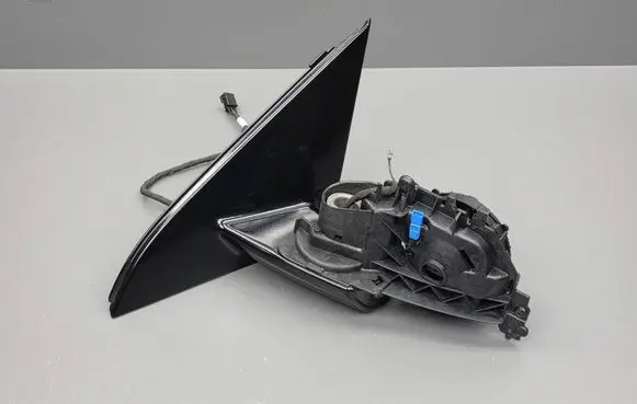 Mercedes-Benz A W176 Front door wing mirror part 20443001 623205 20442001