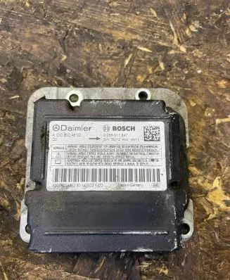 Mercedes-Benz Sprinter W906 Airbag control unit/module A0009004802 0285011847