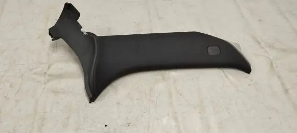 (C) pillar trim