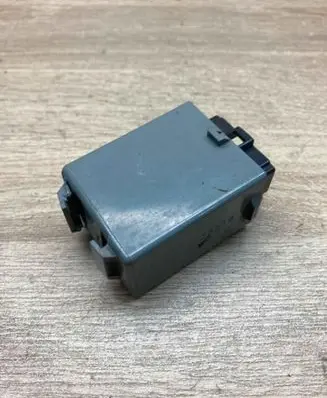 Isuzu Trooper Window wiper relay 8943760880 IS4212