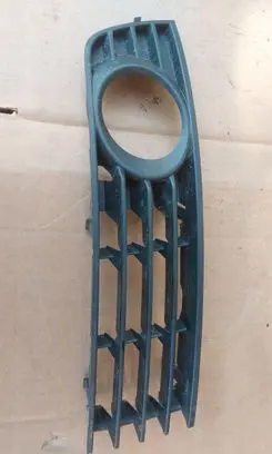 Audi A4 S4 B6 8E 8H Front bumper lower grill 8E0807682