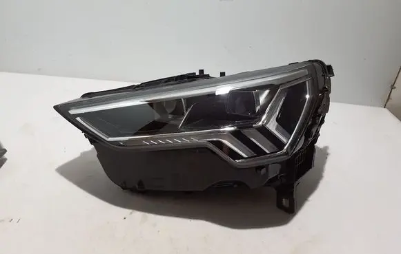 Audi Q3 F3 Headlight/headlamp 83A941033