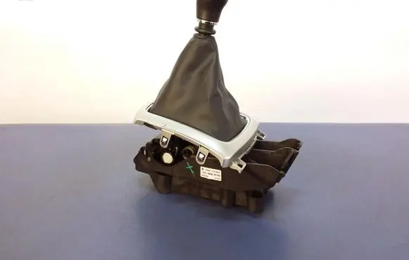 Nissan Qashqai Gear shift rod 341018837R
