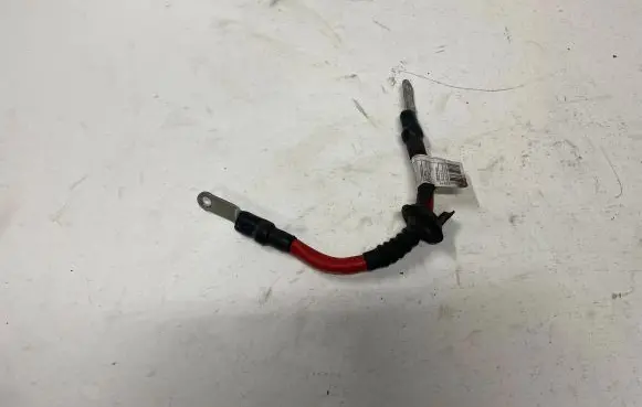 Positive cable (battery)