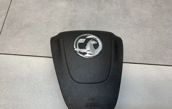 Opel Mokka X Steering wheel airbag 42631352