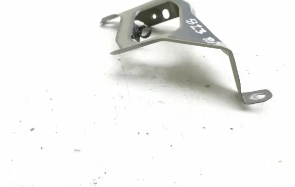 Tesla Model 3 Fender mounting bracket 108601600D