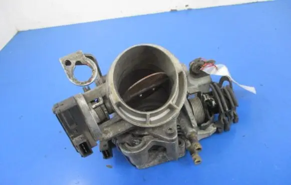 BMW 5 E39 Throttle body valve 1433385