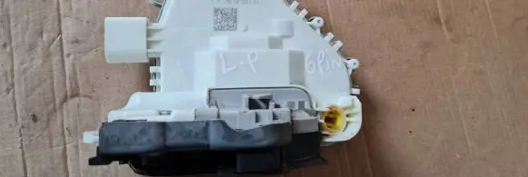 Audi A6 C7 Front door lock 8J1837015F 3971620S