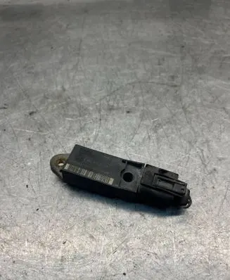 Mercedes-Benz E W211 Airbag deployment crash/impact sensor 25571203A4 A0028202726