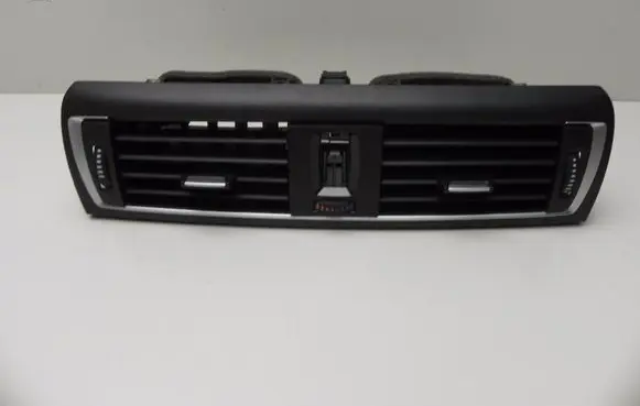 BMW 2 F22 F23 Rear air vent grill 9317945 I5207