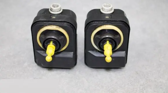 Fiat Marea Headlight level adjustment motor 