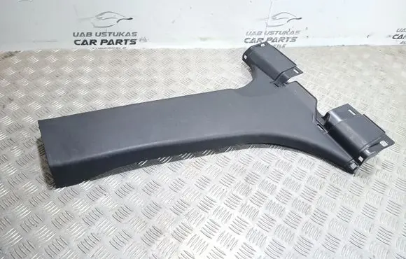 Mitsubishi Outlander (B) pillar trim (bottom) 7211A142