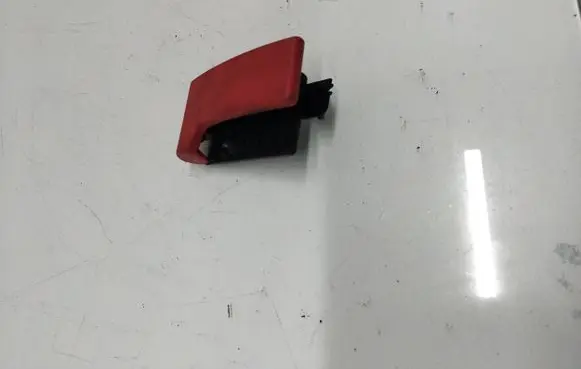 Mercedes-Benz C W204 Engine bonnet (hood) release handle A1248800320