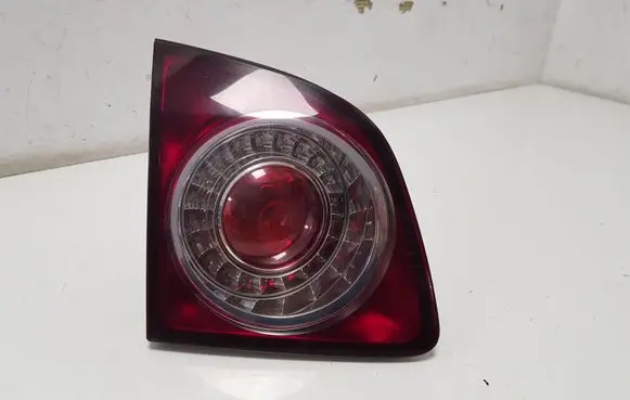 Volkswagen Golf V Tailgate rear/tail lights 5M0945093H