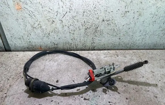 Dodge Challenger Gear shift cable linkage 04670708AA