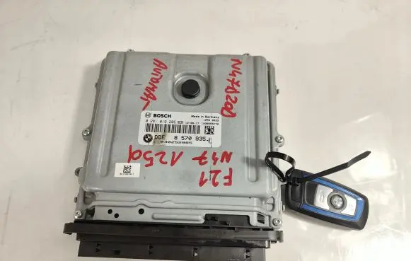 BMW 1 F20 F21 Engine ECU kit and lock set 8570935 0281019206