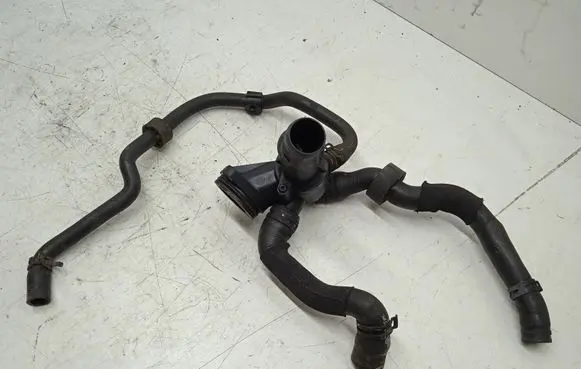 Seat Ibiza IV (6J,6P) Engine coolant pipe/hose 03P121111