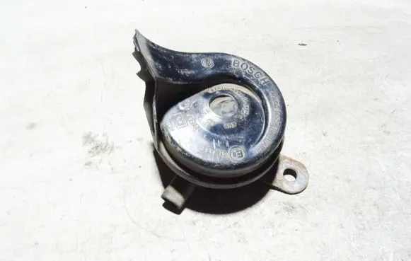 Volkswagen Golf V Horn signal 703881157