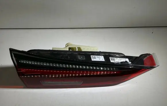 BMW 4 G22 G23 G24 G26 Tailgate rear/tail lights 7477609
