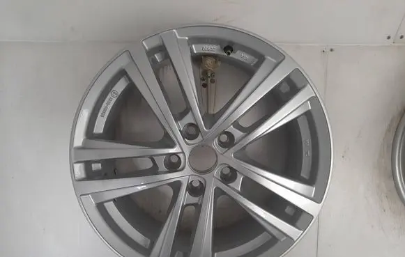 Seat Ateca R17 alloy rim SE027017