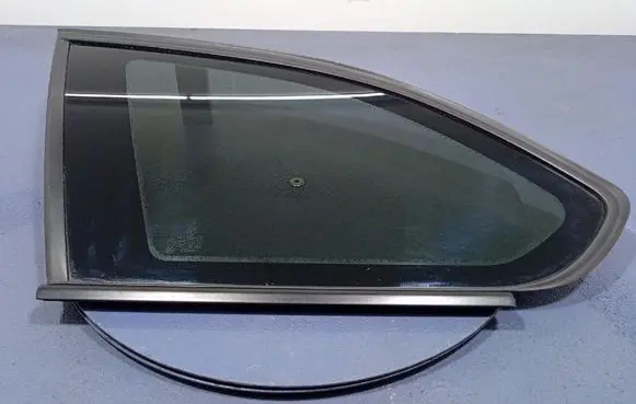 BMW 3 F30 F35 F31 Rear side window 169258