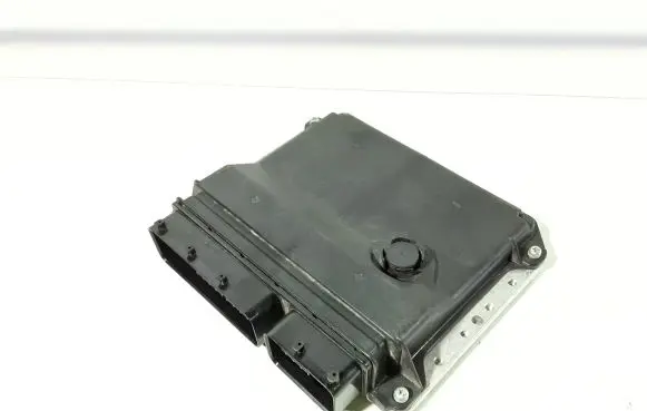 Toyota Yaris Engine control unit/module 896610D401 MB2753004770