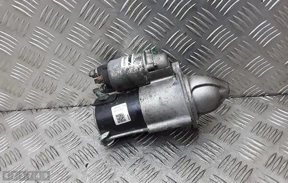 Opel Zafira B Starter motor lrs02317