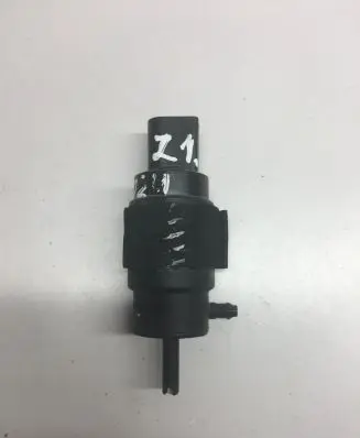 Audi A4 S4 B9 8W Windscreen/windshield washer pump 8K5955647