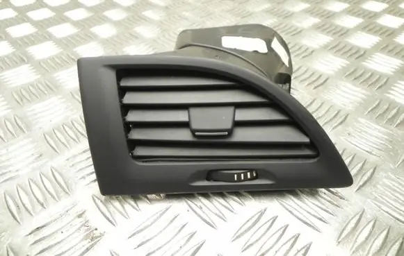 Renault Megane III Rear air vent grill CF00011 T4497