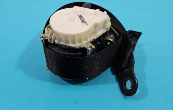 Ford Focus Front seatbelt 4M51-A61294-AK IMPRK1375376