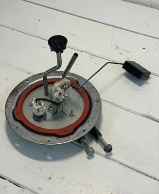 Mazda 6 Fuel level sensor 
