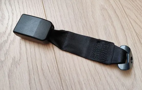 Peugeot 206+ Rear seatbelt buckle 9236798