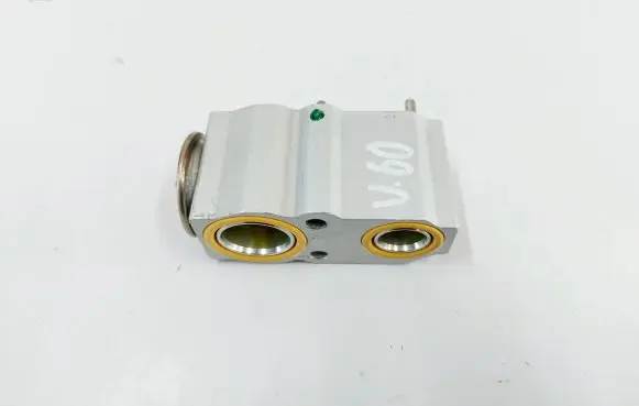 Volvo V60 Air conditioning (A/C) expansion valve 32260834