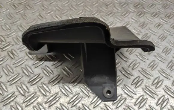 Radiator trim