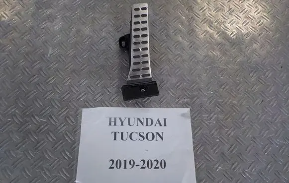Hyundai Tucson TL Accelerator throttle pedal