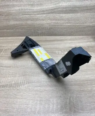 Volkswagen Touran I Rear bumper mounting bracket 1T0807376C
