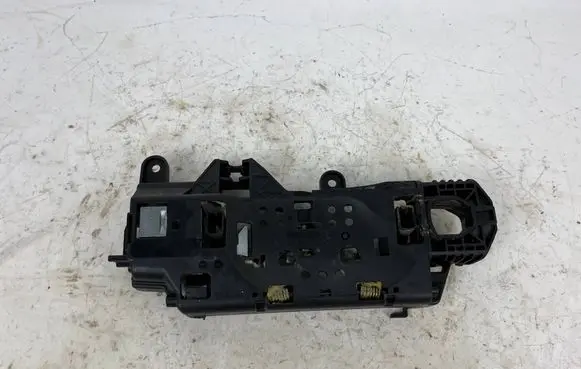 Front door exterior handle/bracket