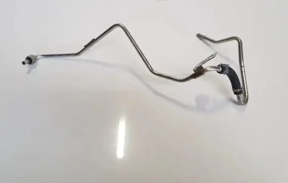 Volkswagen Golf V Fuel line/pipe/hose 