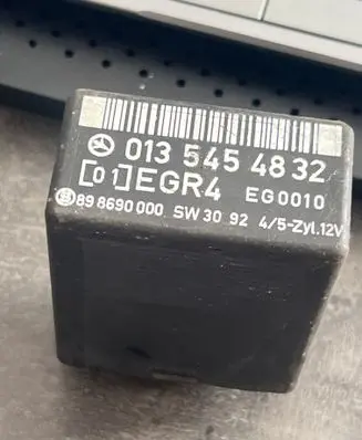 Mercedes-Benz Vito Viano W638 Other relay 0135454832 898690000 EG0010