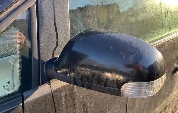 Volkswagen Touran I Manual wing mirror 