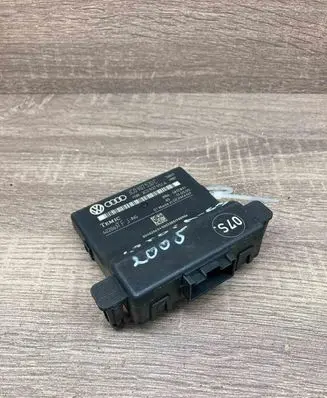 Volkswagen PASSAT B6 Gateway control module 3C0907530C USED