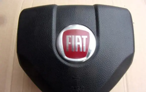 Fiat Freemont Steering wheel airbag